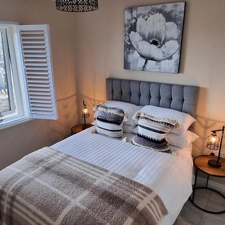 The Quays Apartment Annalong Buitenkant foto